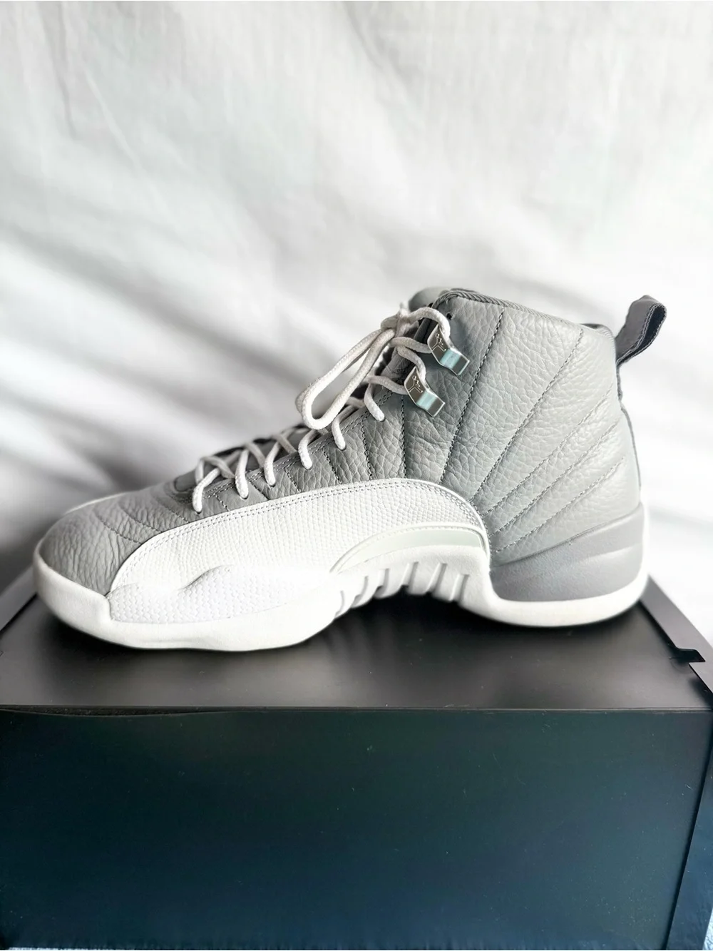AUTHENTIC Jordan 12 Retro Stealth Grey size 10 CT8013-015 2022 PRE-OWNED